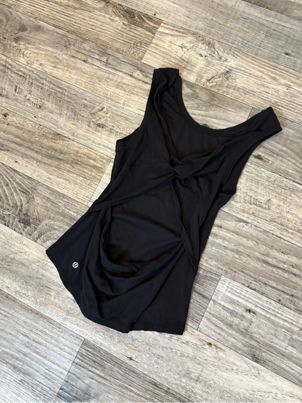 Lululemon top